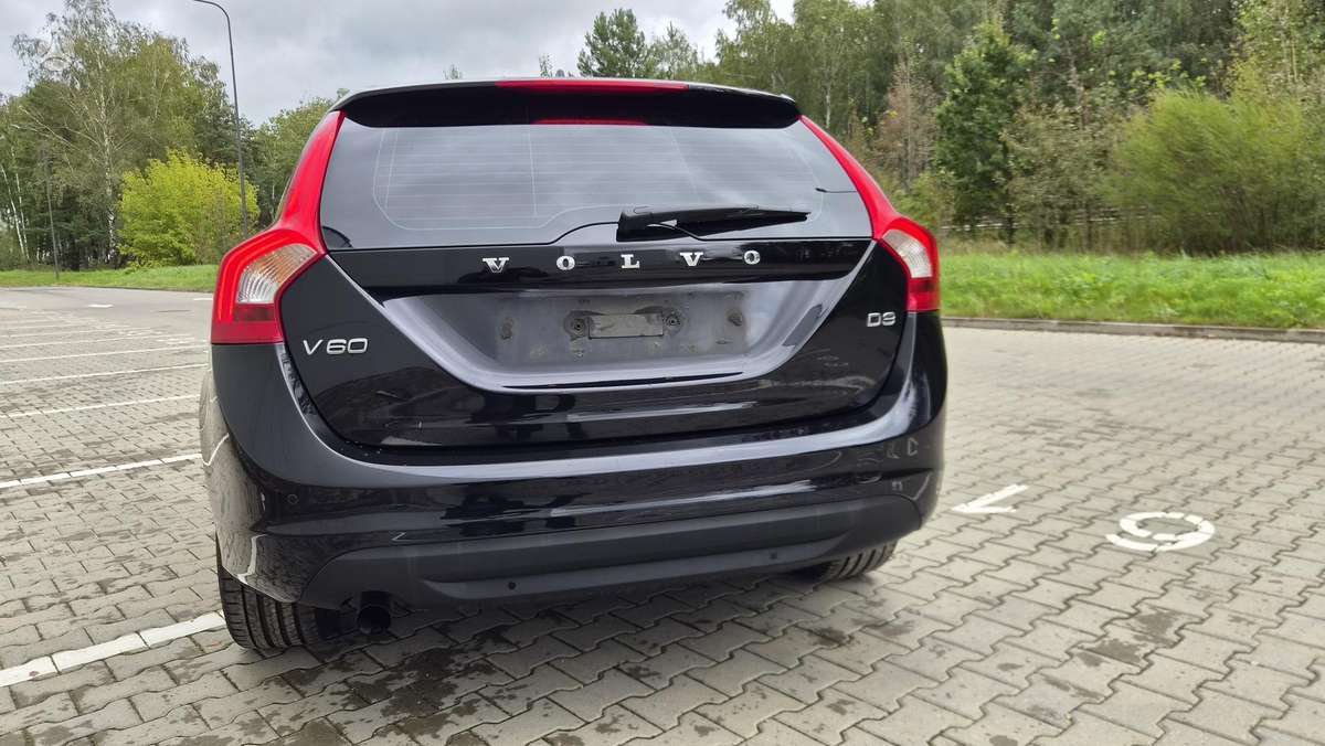 Volvo V60 2011 — photo 6
