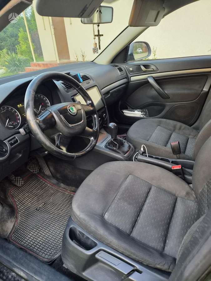 Skoda Octavia 2011 — photo 5
