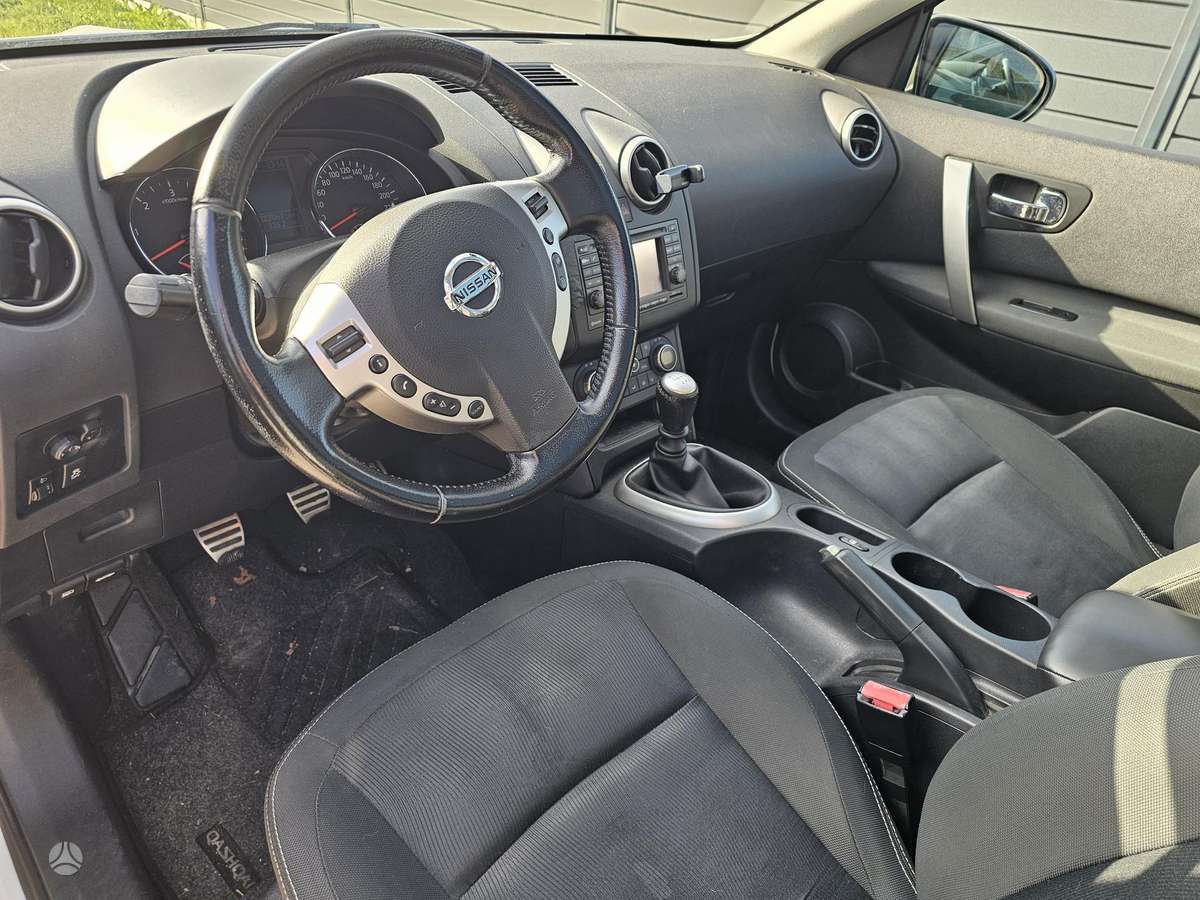 Nissan Qashqai 2011 — photo 6