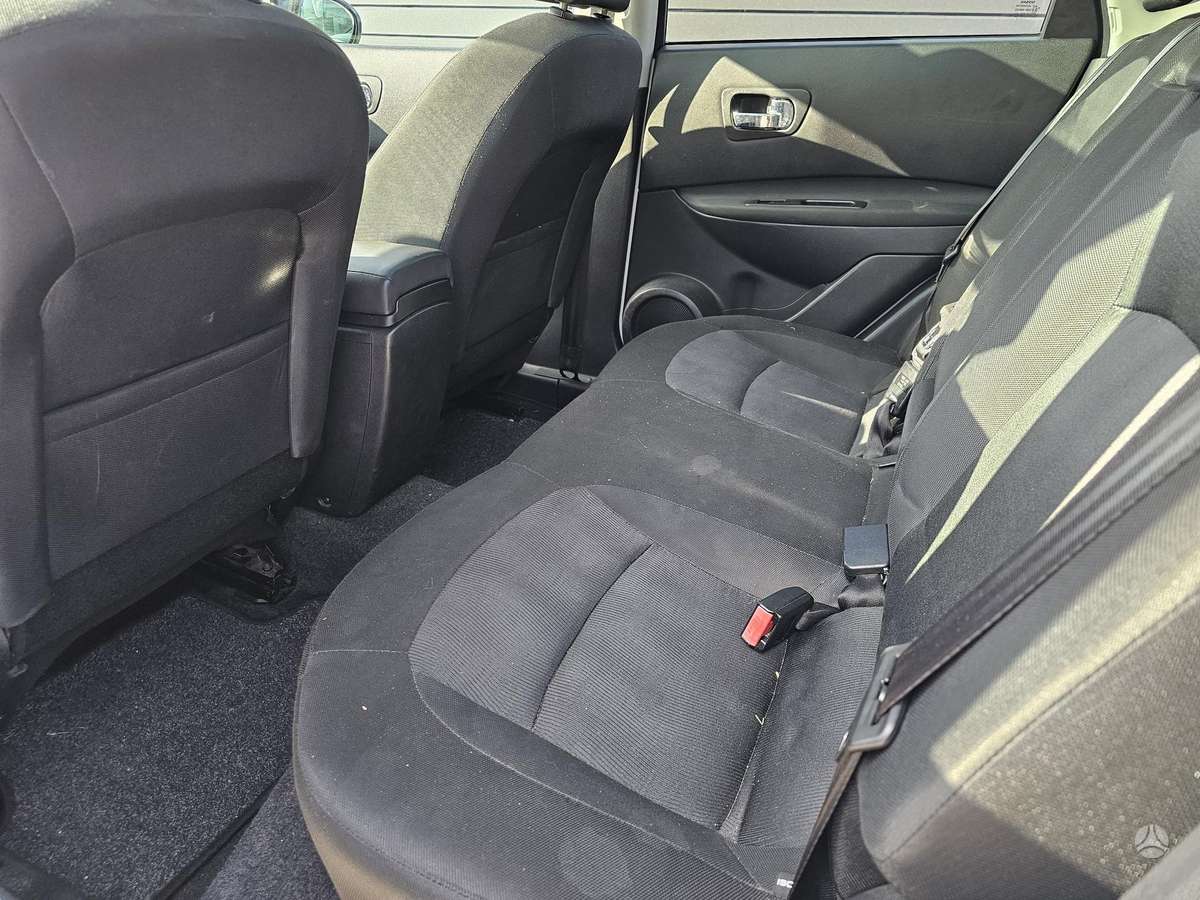 Nissan Qashqai 2011 — photo 8