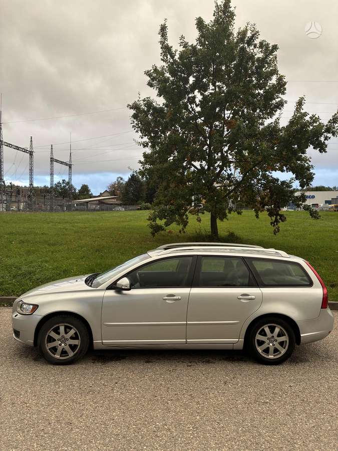 Volvo V50 2009 — двигун 1600 cm³, 109 HP (80kW)