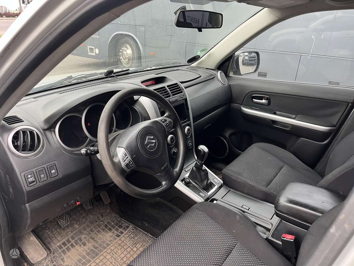 Suzuki Vitara 2007 — photo 5