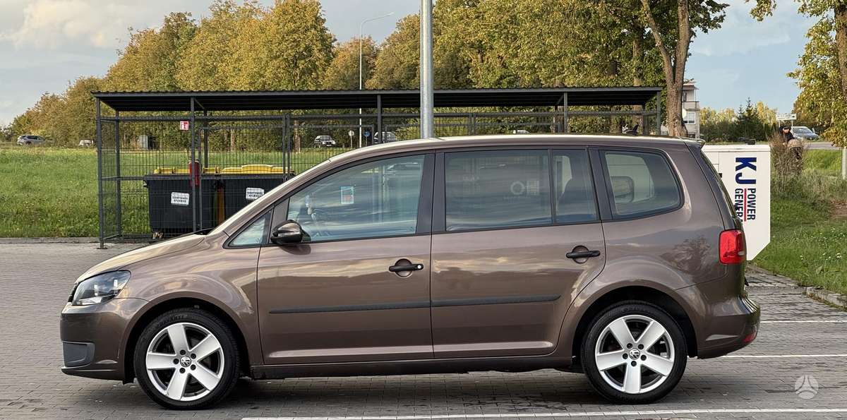 Volkswagen Touran 2011 — vehicle for AFU Ukraine
