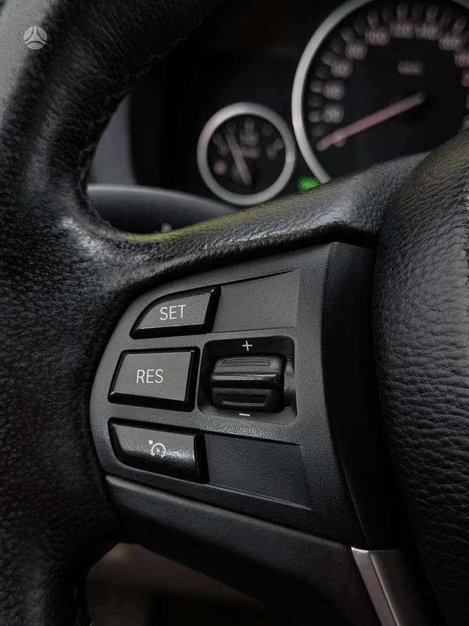 BMW X3 2012 — photo 29