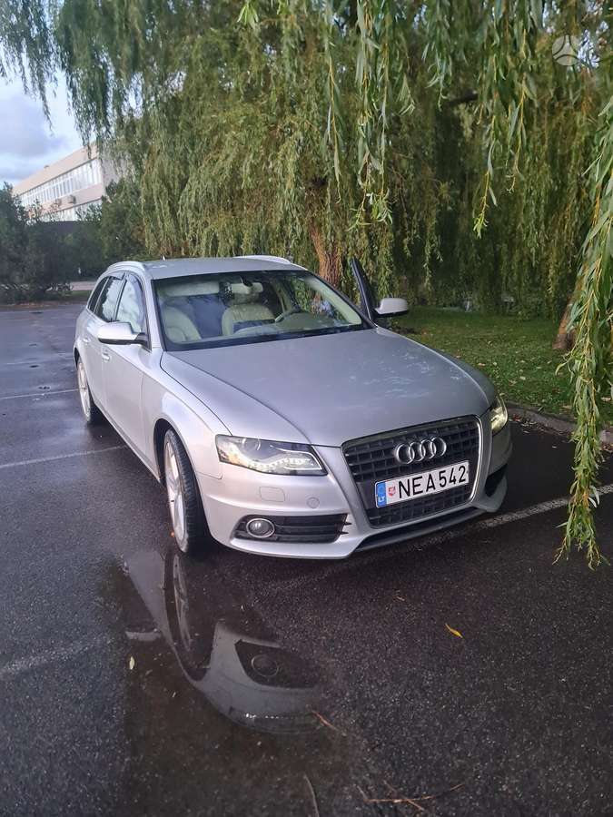 Audi A4 2009 — photo 10