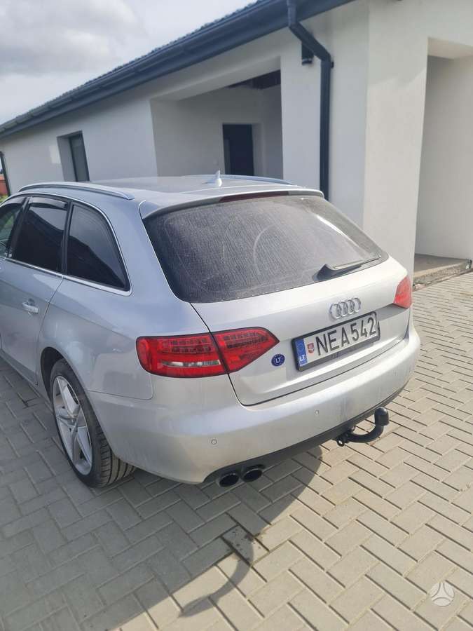 Audi A4 2009 — engine 1968 cm³, 143 HP (105kW)