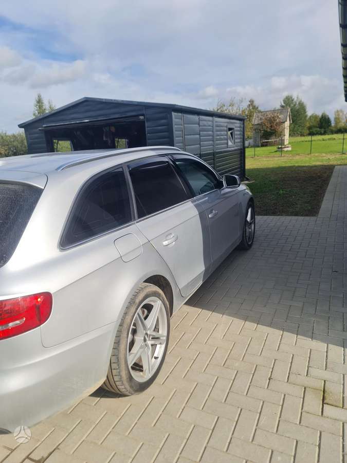 Audi A4 2009 — photo 6