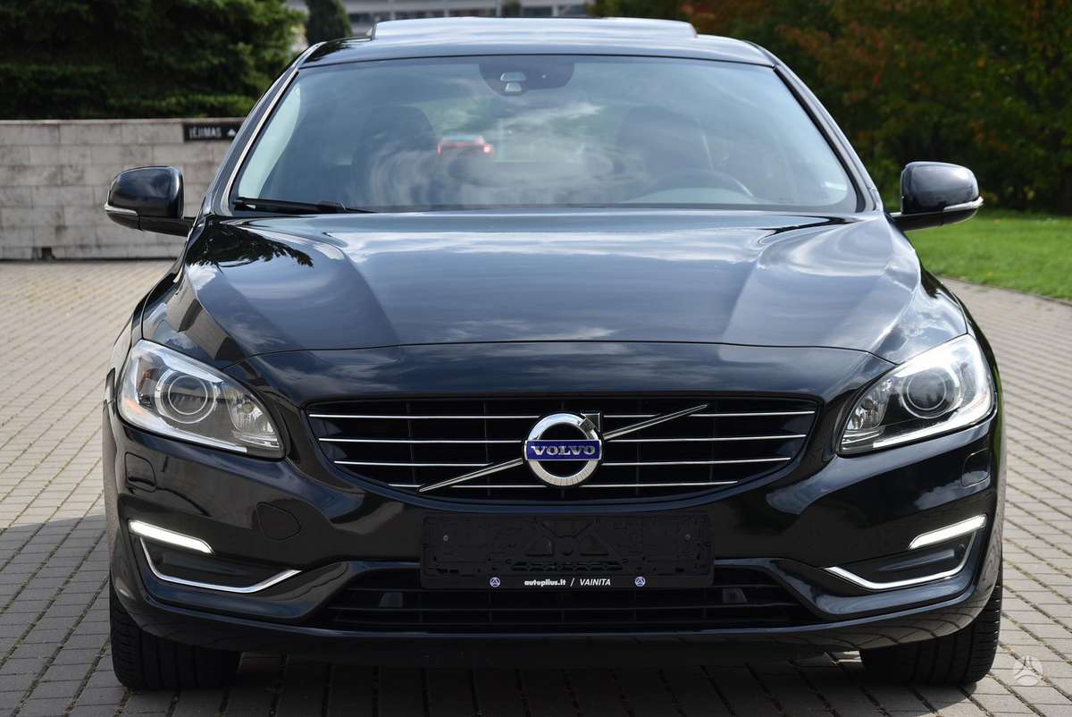 Volvo V60 2014 — engine 2400 cm³, 280 HP (206kW)