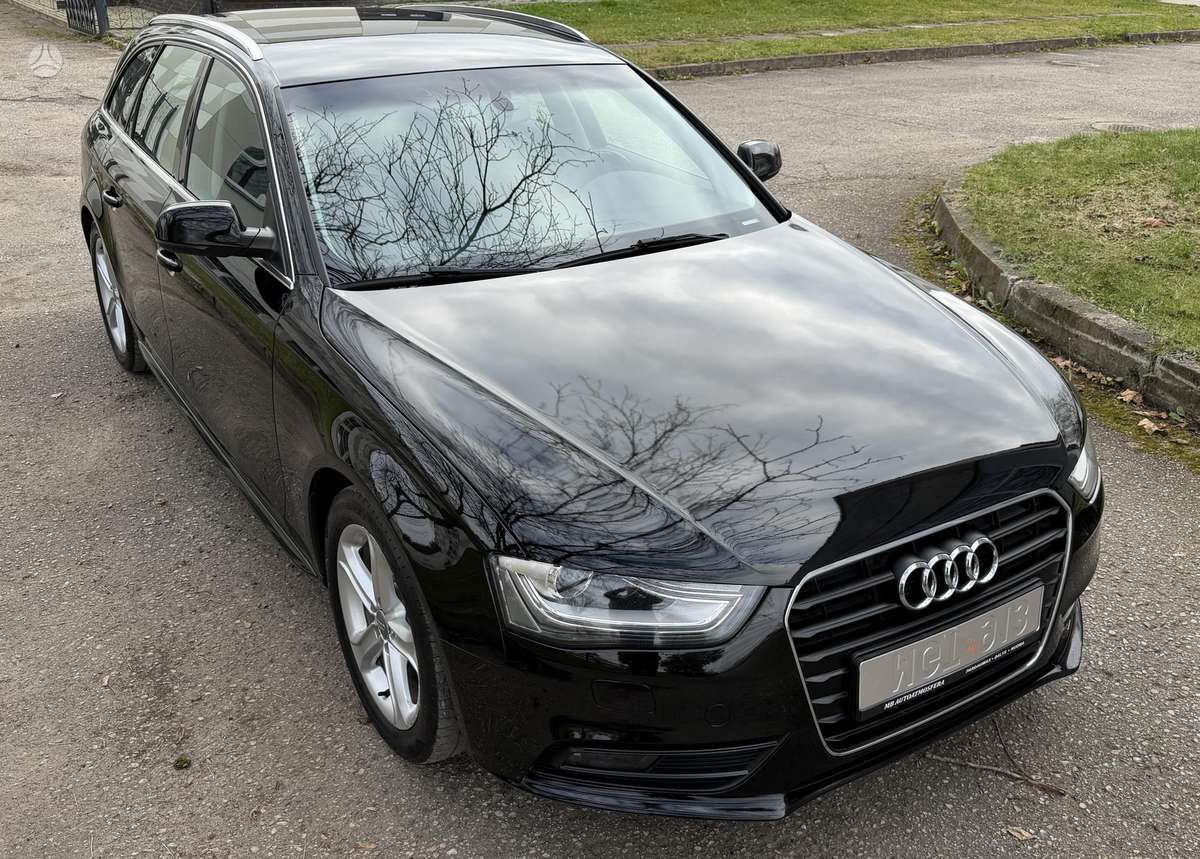 Audi A4 2012 — photo 11