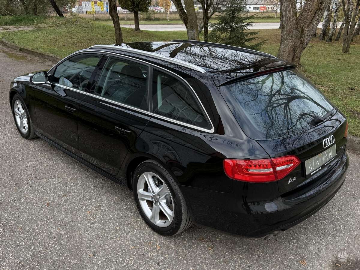 Audi A4 2012 — photo 16