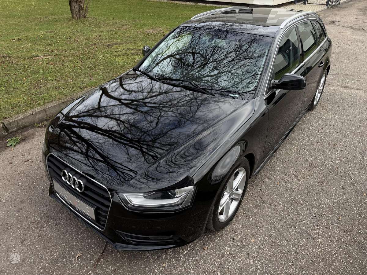 Audi A4 2012 — photo 19