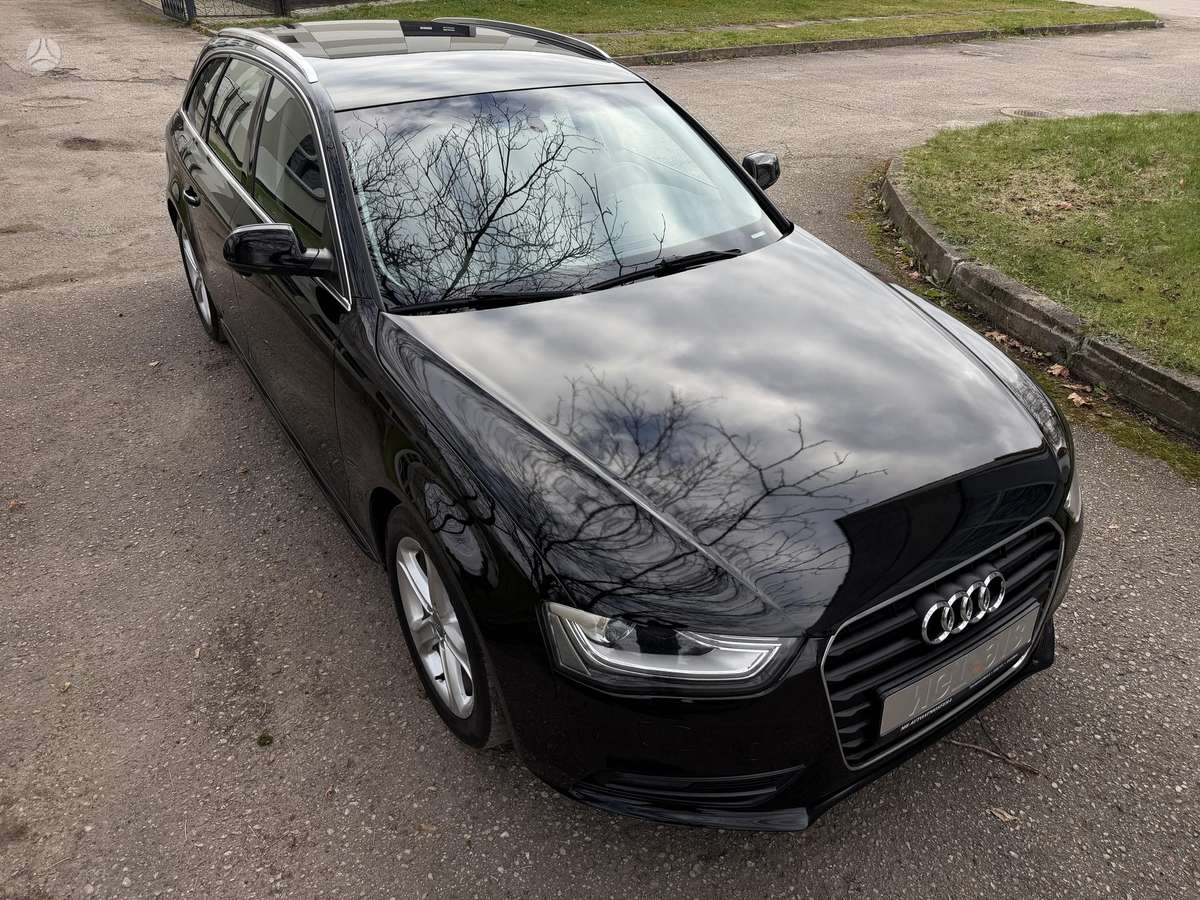 Audi A4 2012 — photo 20