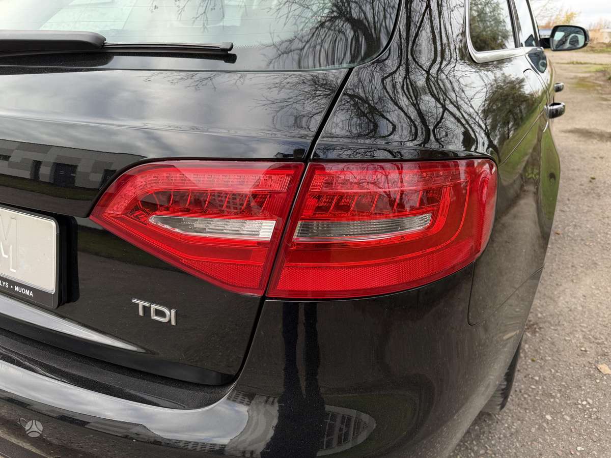 Audi A4 2012 — photo 22