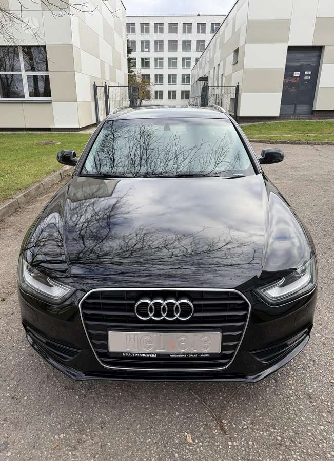 Audi A4 2012 — photo 23