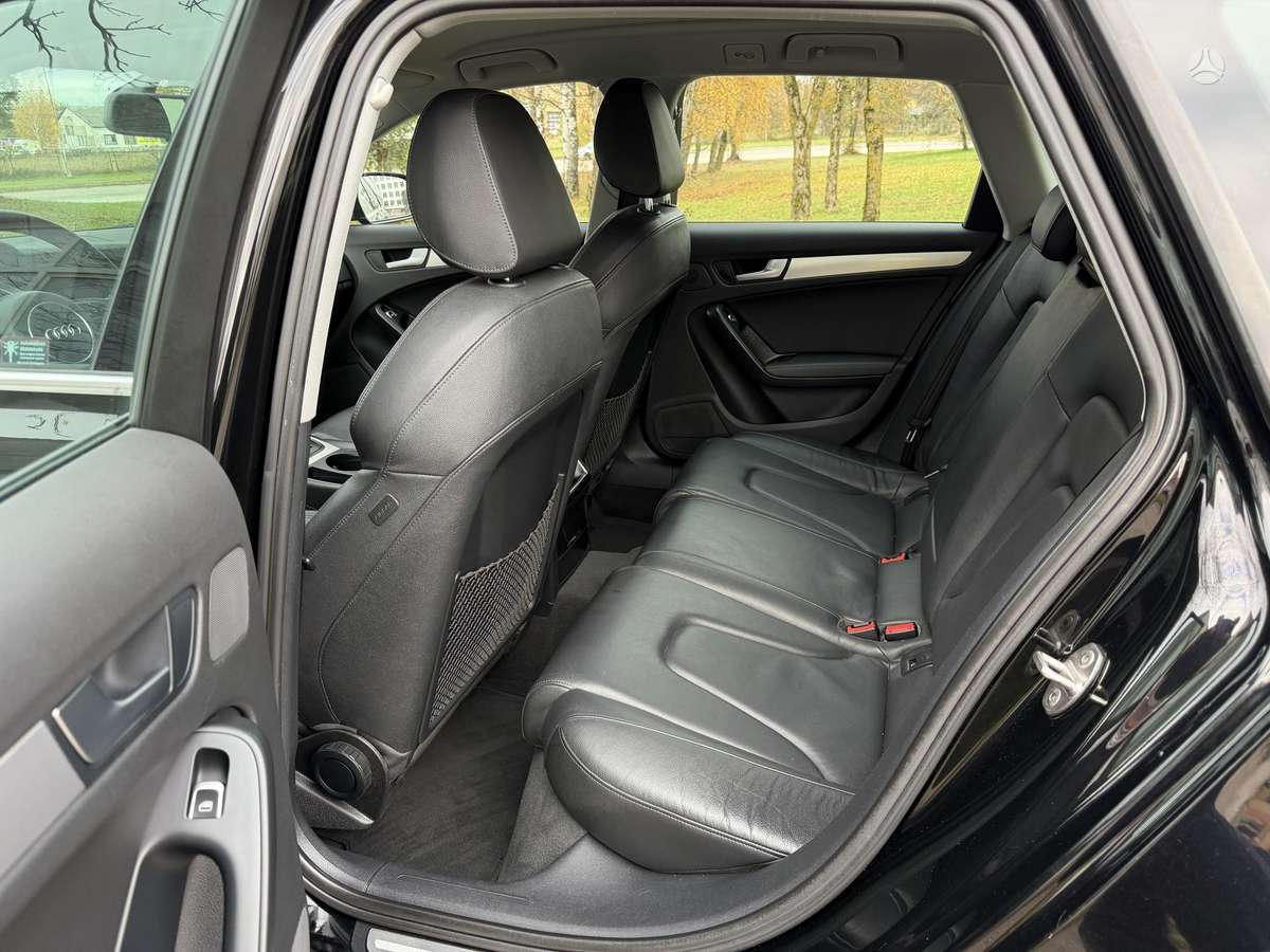 Audi A4 2012 — photo 28