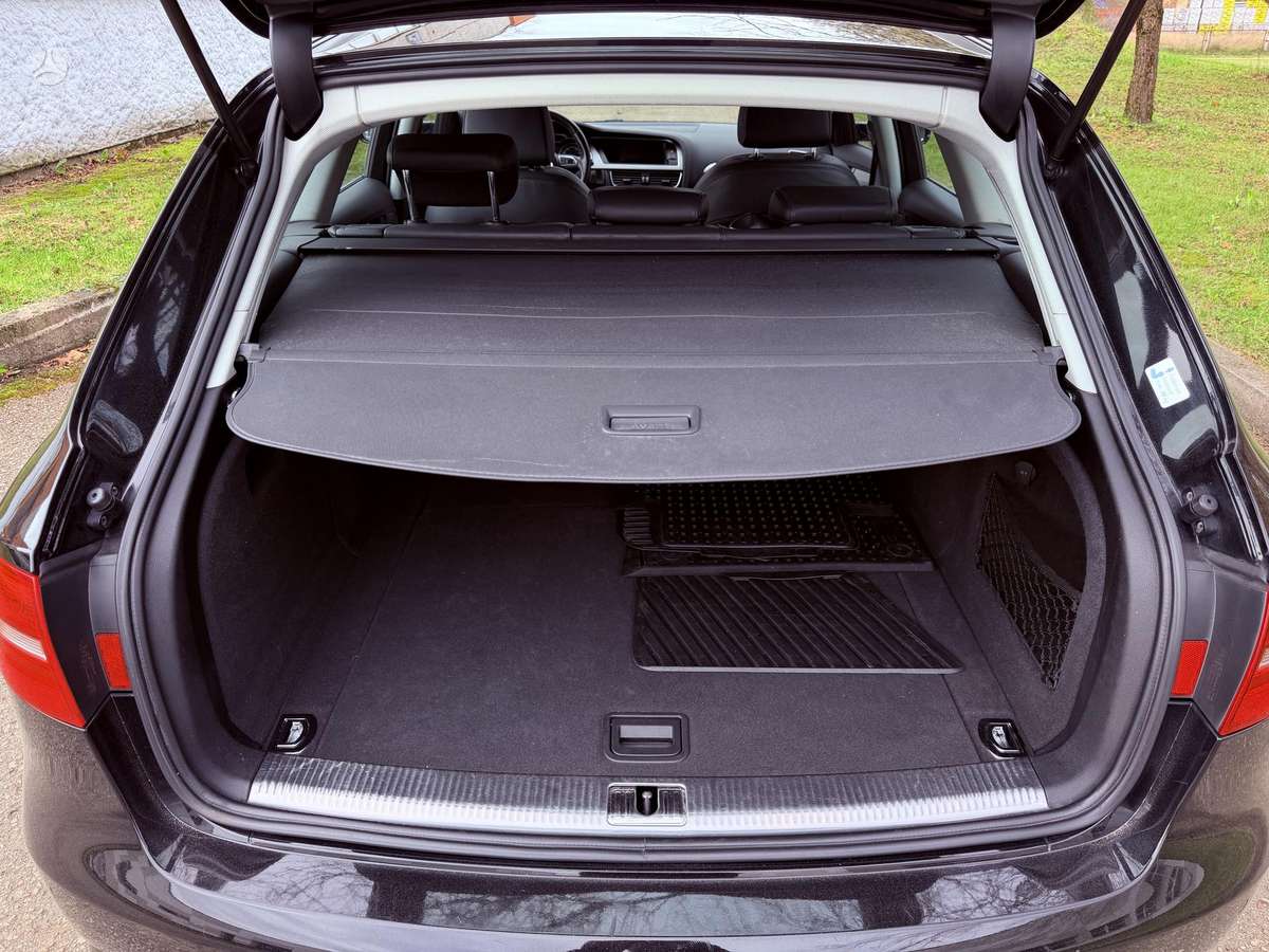 Audi A4 2012 — photo 31