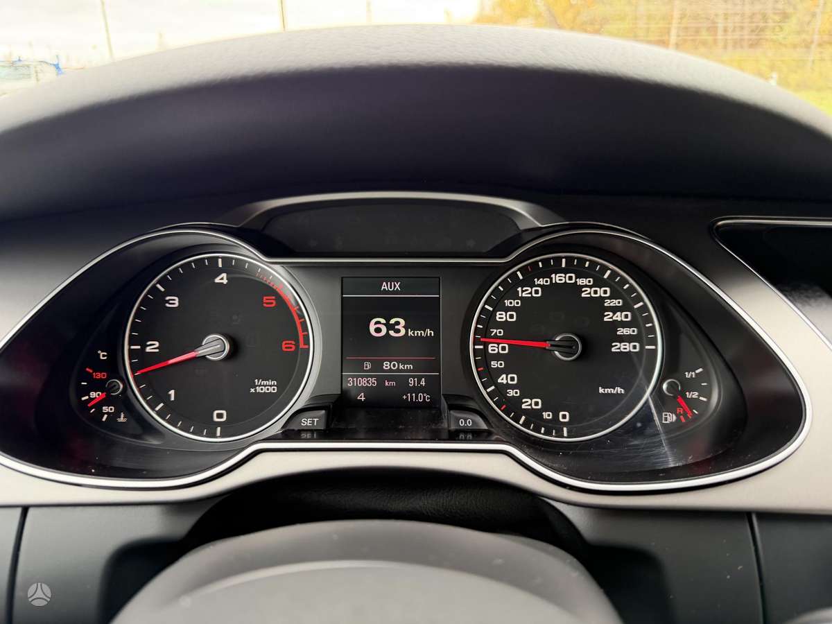 Audi A4 2012 — photo 38