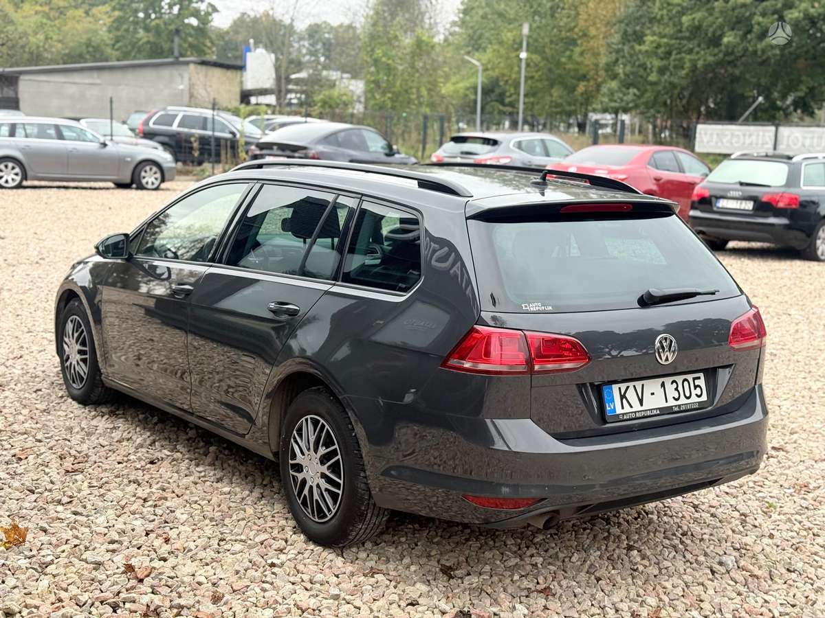 Volkswagen Golf 2014 — двигун 1598 cm³, 105 HP (77kW)