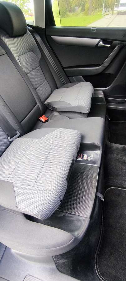 Volkswagen Passat 2012 — photo 14