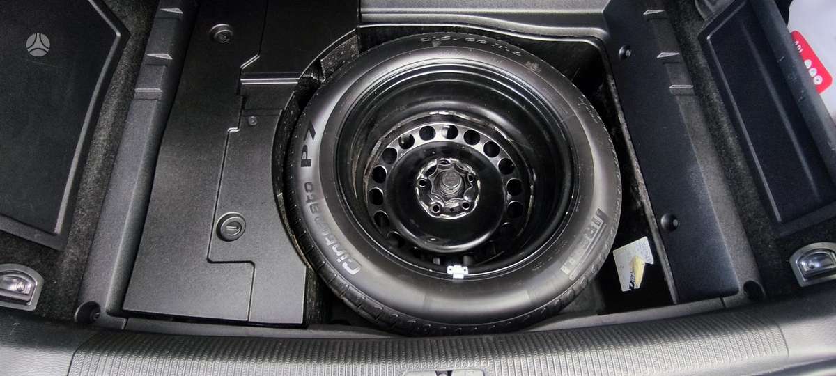 Volkswagen Passat 2012 — photo 18