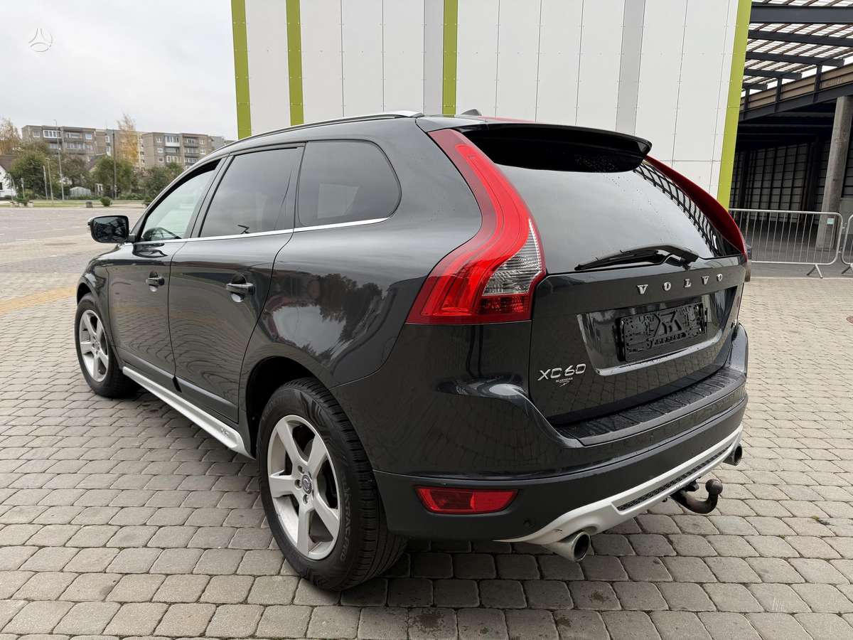 Volvo XC60 2013 — photo 11