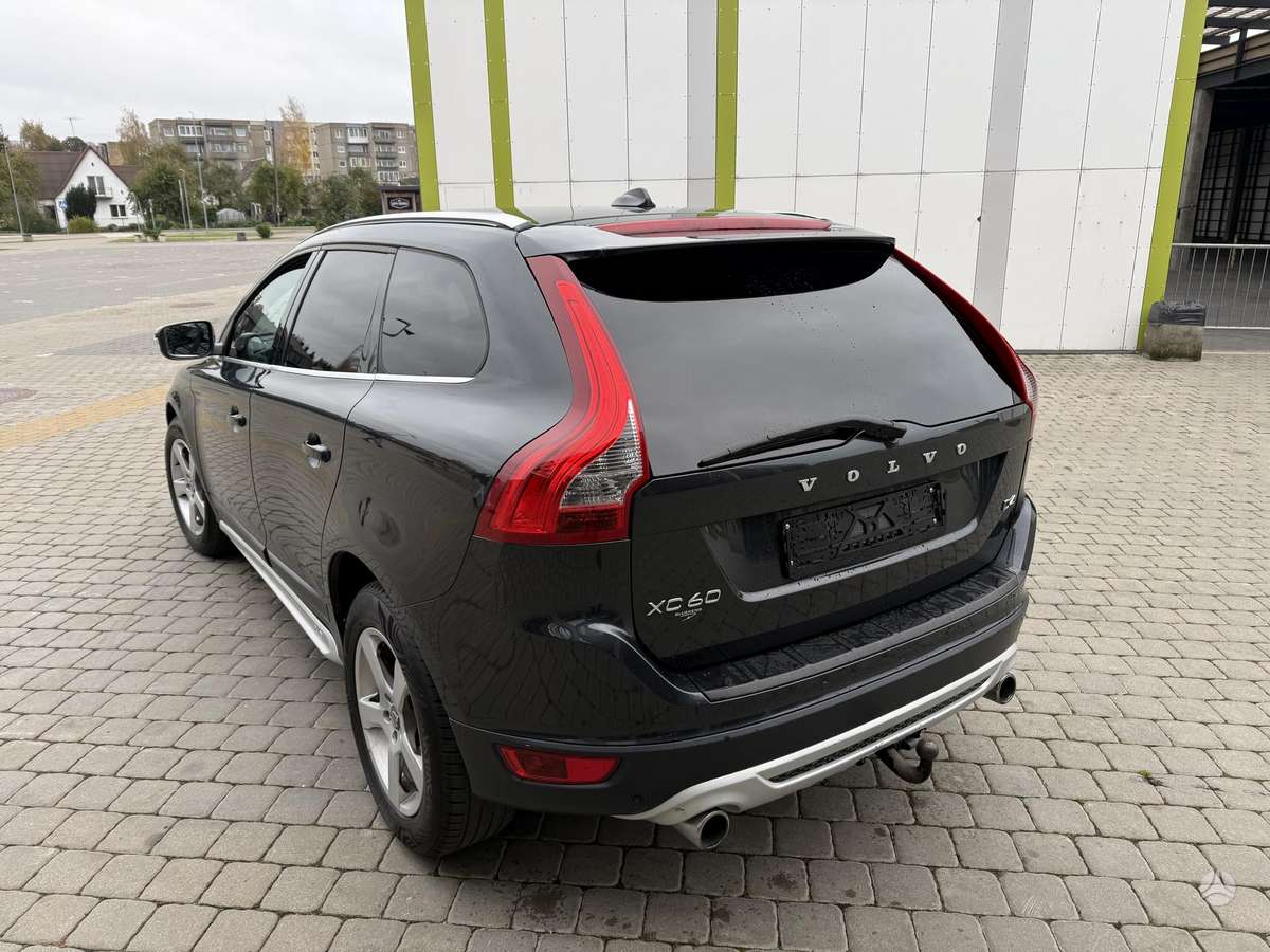 Volvo XC60 2013 — photo 14