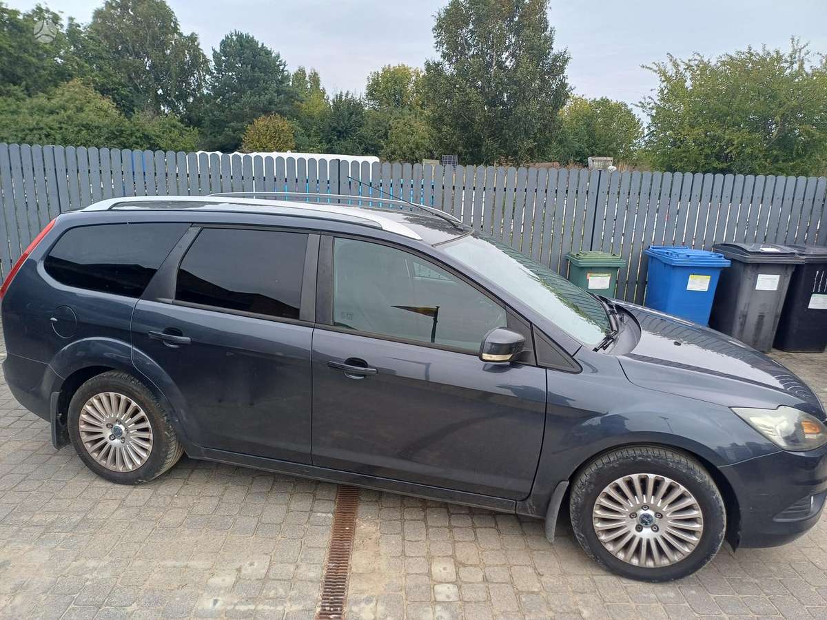 Ford Focus 2009 — engine 1800 cm³, 125 HP (92kW)