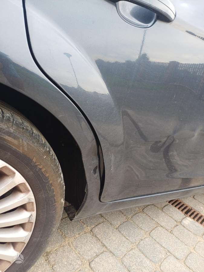 Ford Focus 2009 — photo 8