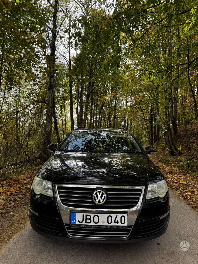 Volkswagen Passat 2007 — вигляд ззаду