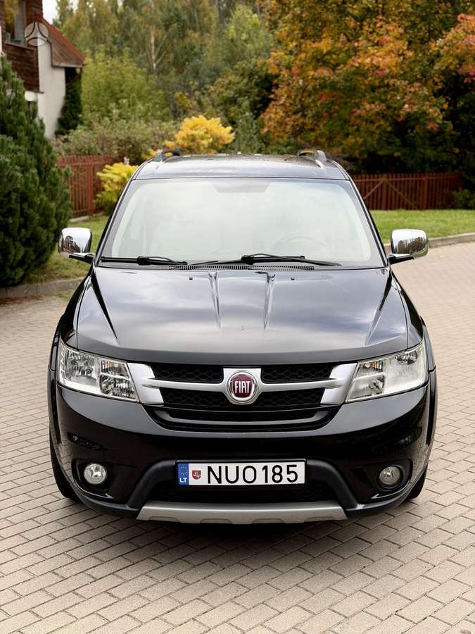 Fiat Freemont 2014 — interior