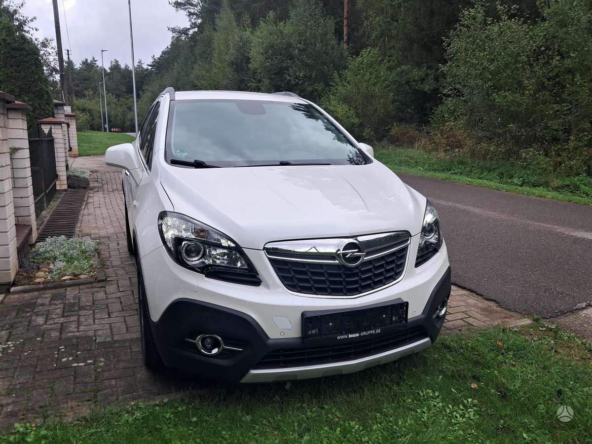 Opel Mokka 2013 — rear view