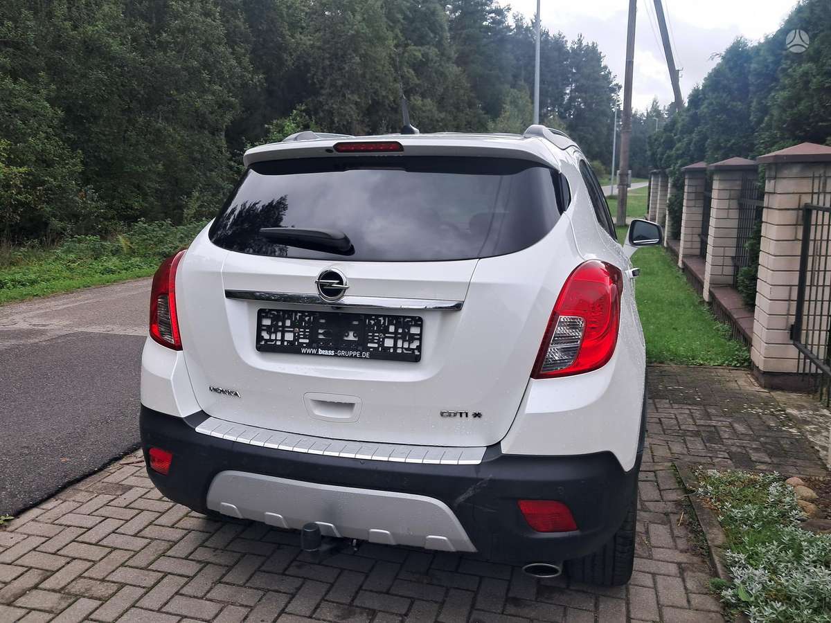 Opel Mokka 2013 — interior