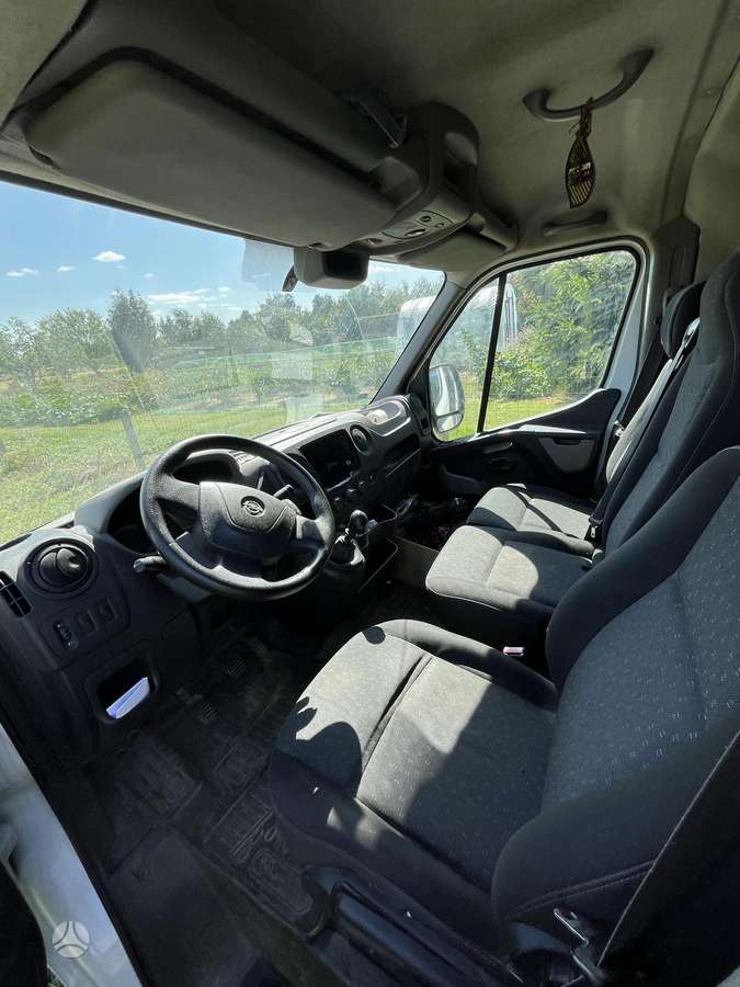 Opel Movano 2010 — photo 9