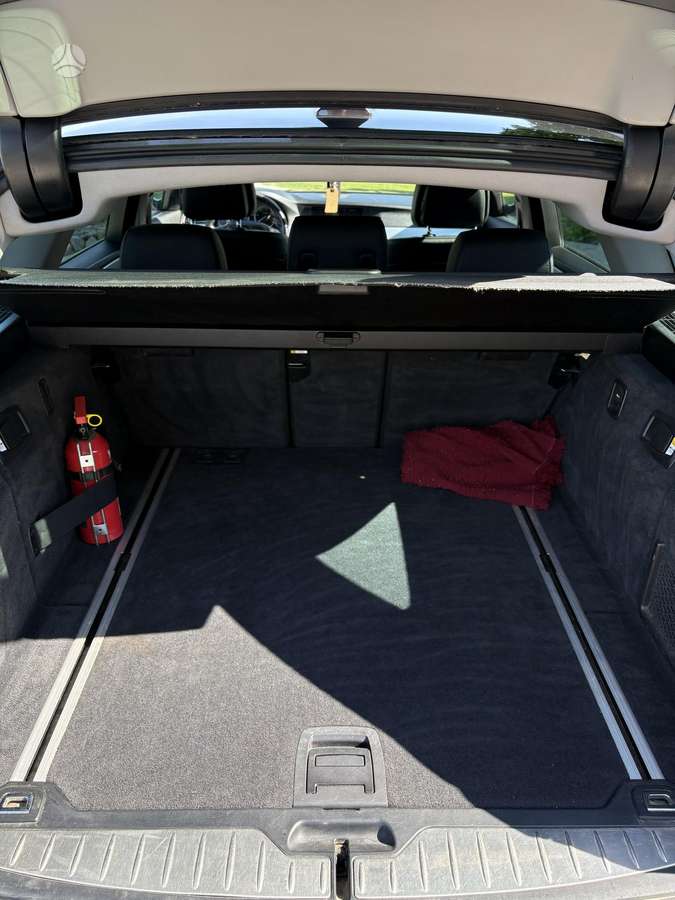 BMW 530 2011 — photo 14