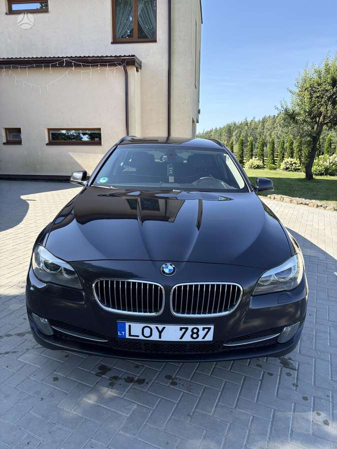 BMW 530 2011 — photo 6