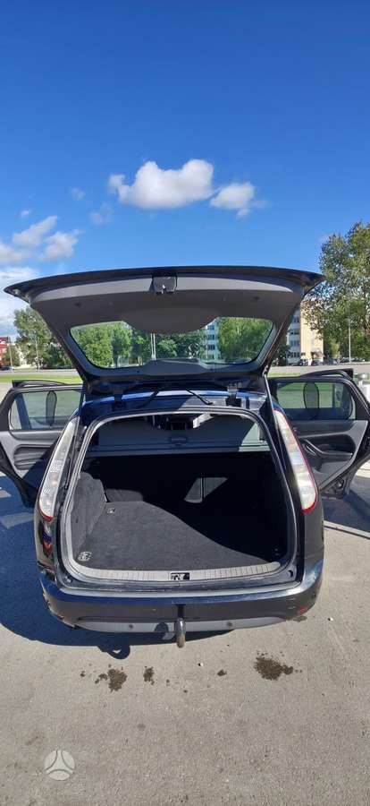Ford Focus 2009 — photo 25