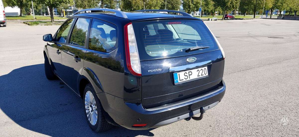 Ford Focus 2009 — photo 7
