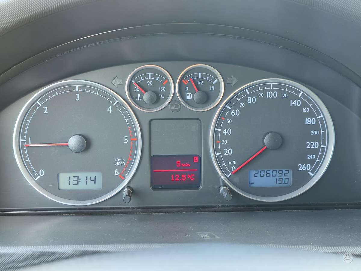 Volkswagen Sharan 2008 — photo 12