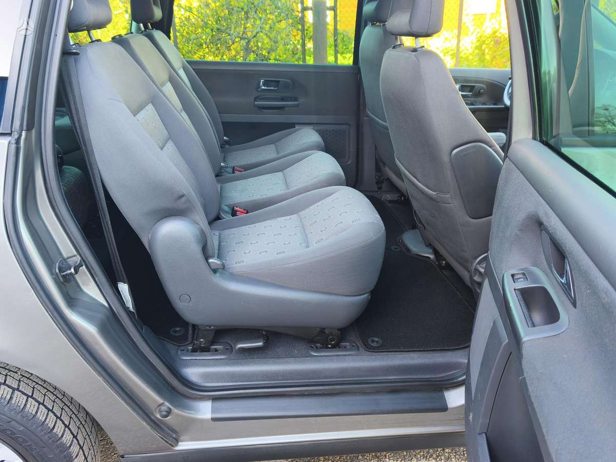 Volkswagen Sharan 2008 — photo 16