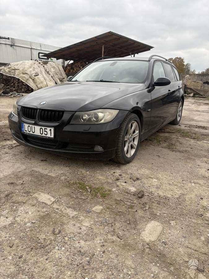 BMW 318 2008 — photo 5