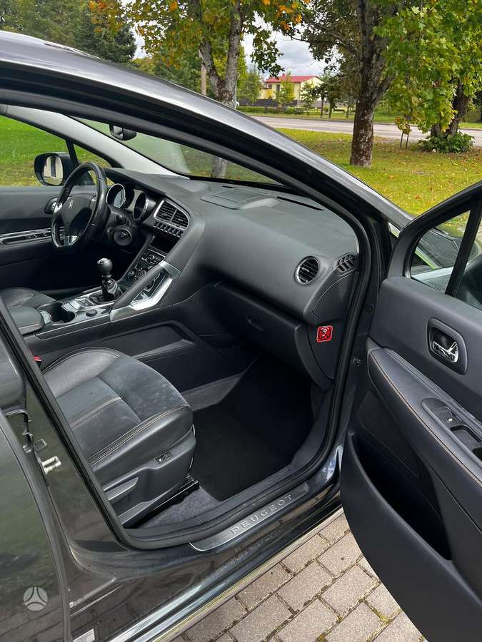 Peugeot 3008 2015 — photo 11
