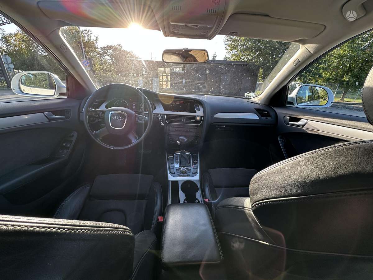 Audi A4 2009 — photo 15