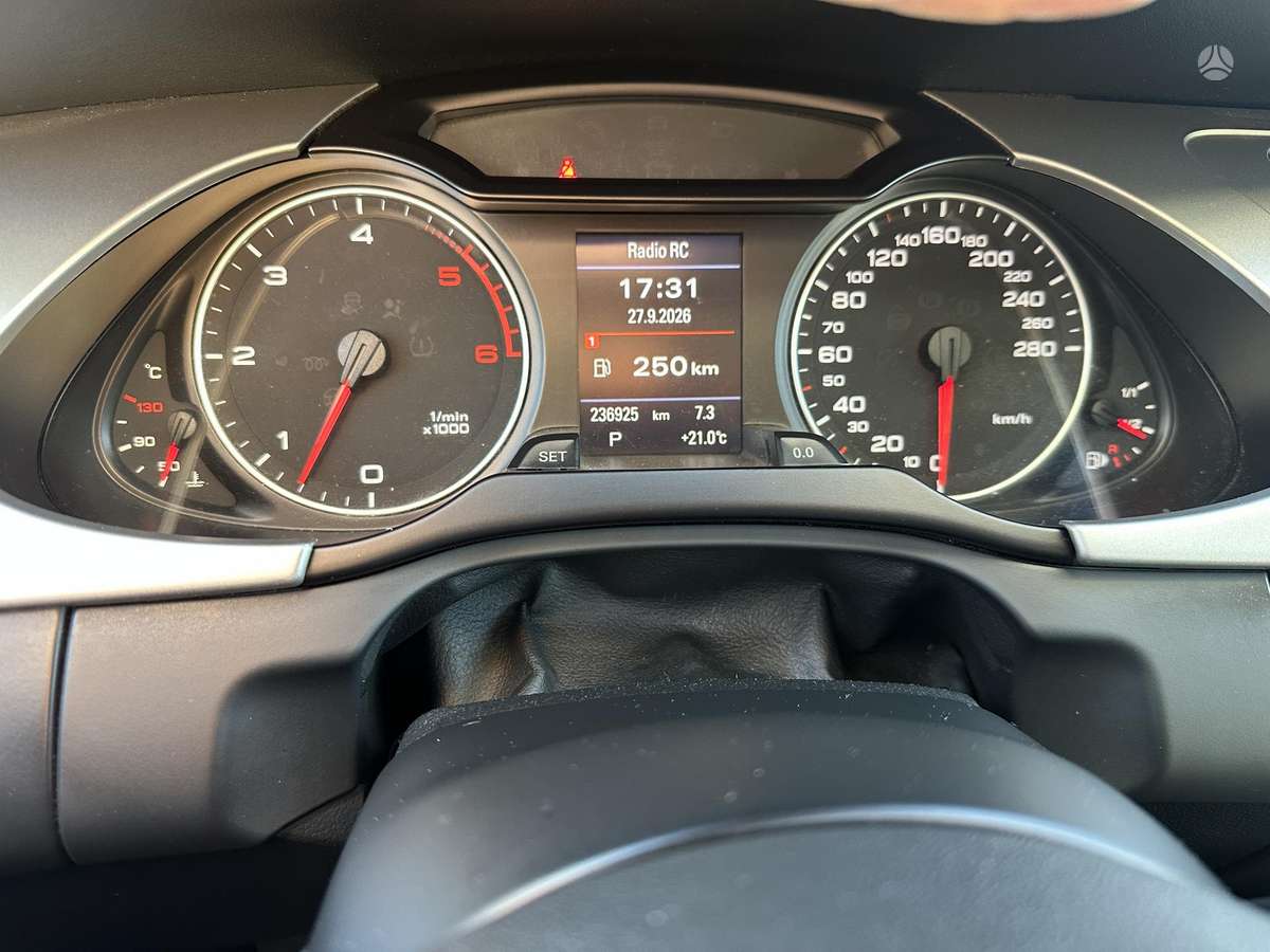 Audi A4 2009 — photo 21