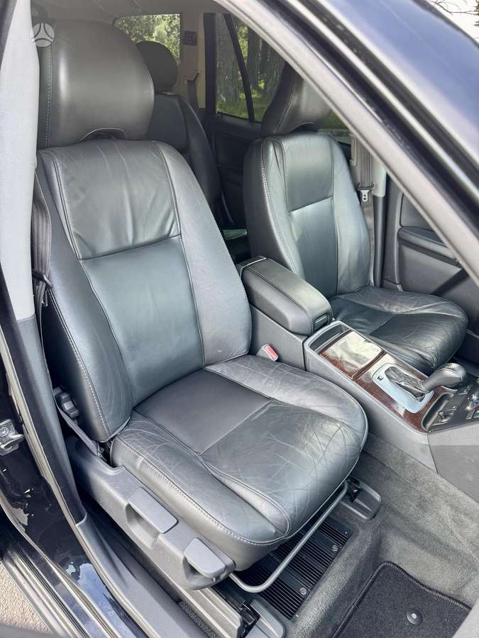 Volvo XC90 2005 — photo 10
