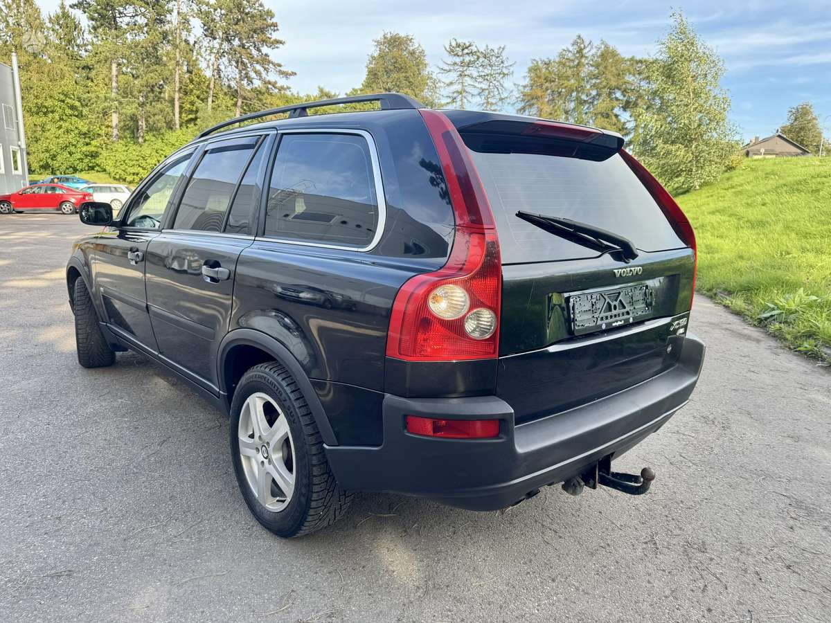 Volvo XC90 2005 — engine 2400 cm³, 163 HP (120kW)