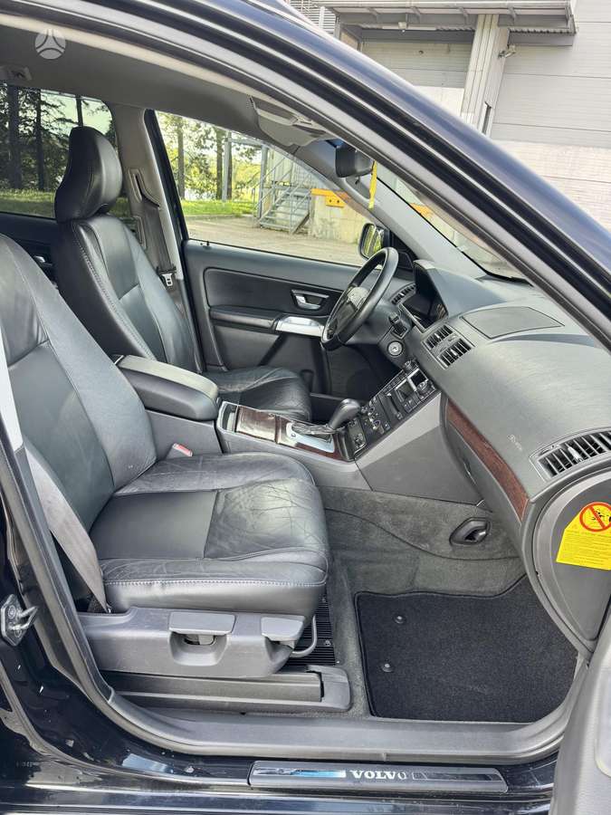 Volvo XC90 2005 — photo 9