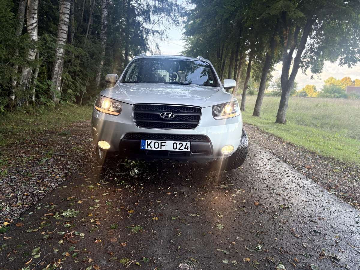 Hyundai Santa 2006 — вигляд ззаду
