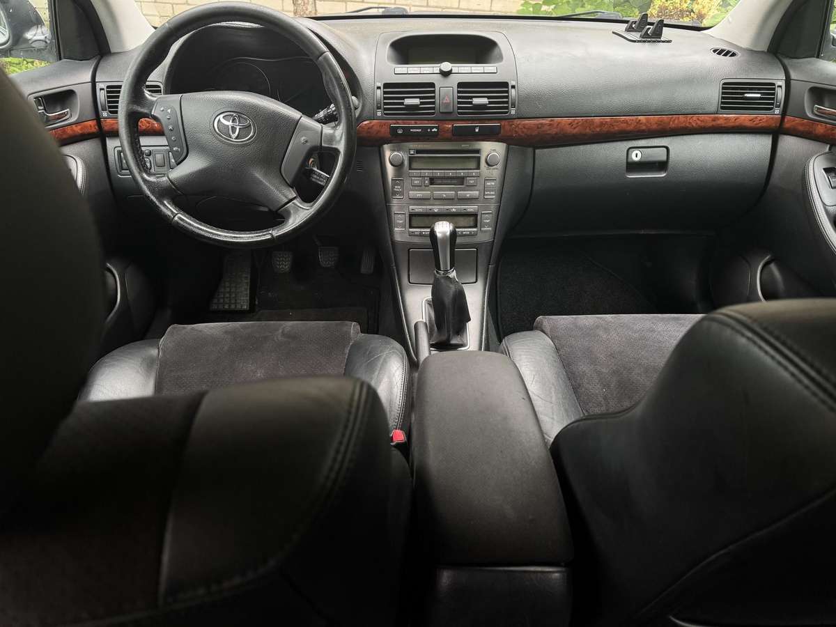 Toyota Avensis 2006 — фото 10