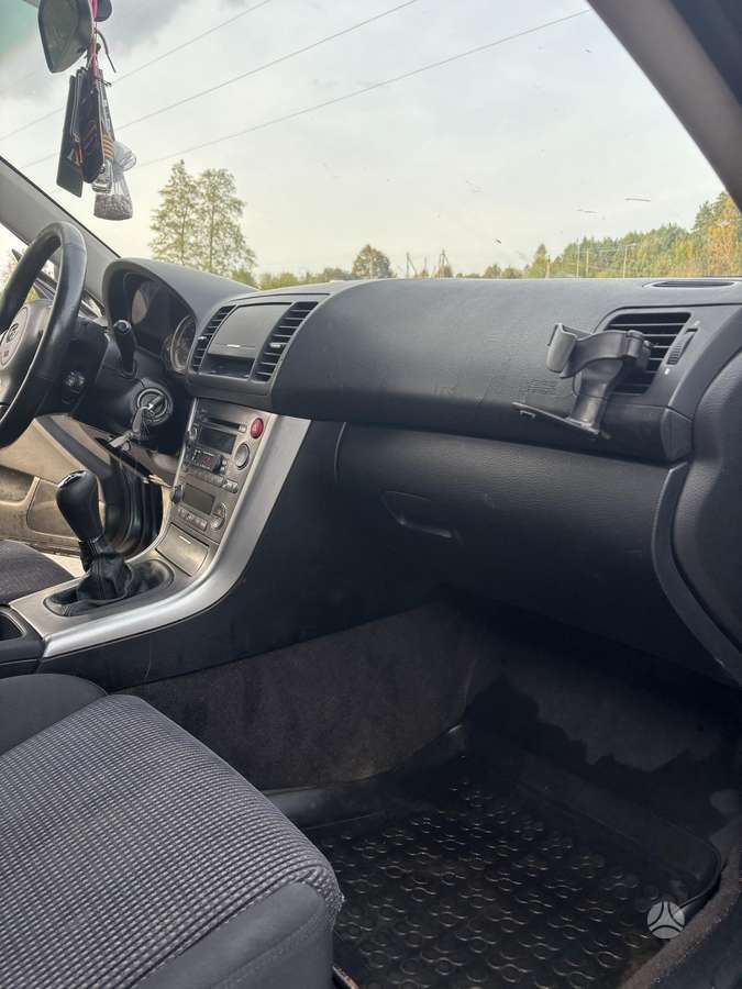 Subaru Outback 2004 — photo 10