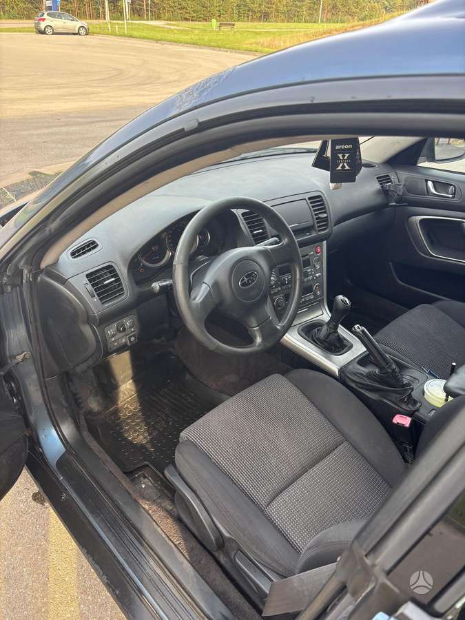 Subaru Outback 2004 — photo 8